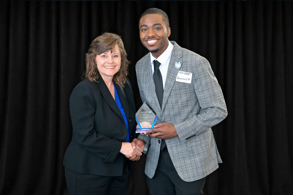 Dr. Dianna Rust and Online Student Award winner Kevarrius Wright are photographed at the 2026 University College Awards ceremony, held Thursday, April 30 at Andrew Woodfin Miller, Sr. Education Center at Middle Tennessee State University. 
